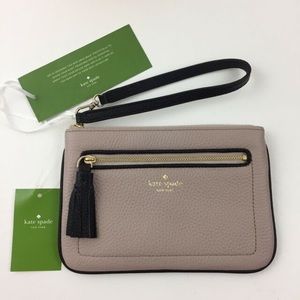 Kate Spade TINIE Chester Street Wristlet